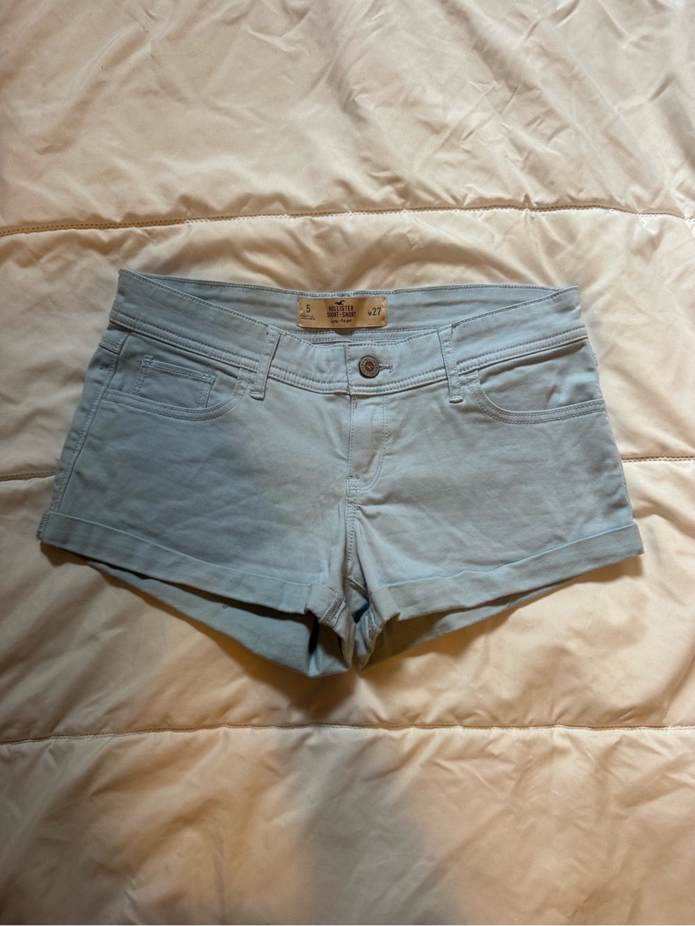 Hollister Light Blue Women's Short-Shorts 💙💙